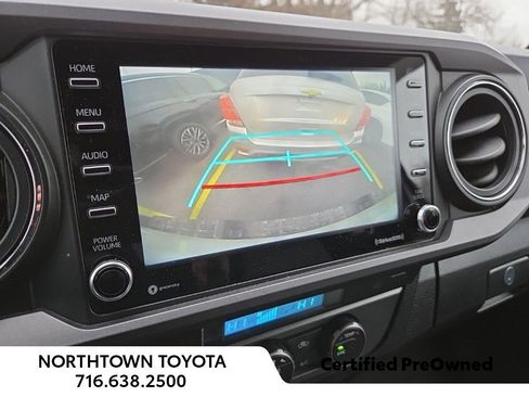 Used 2022 Toyota Tacoma TRD Sport image 16