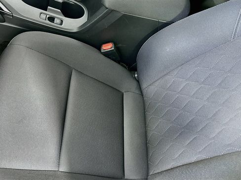 Used 2023 Toyota Corolla LE FWD image 18
