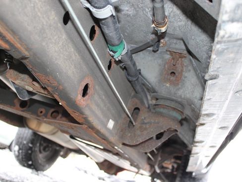 Used 2011 Chevrolet Silverado 1500 LT image 25