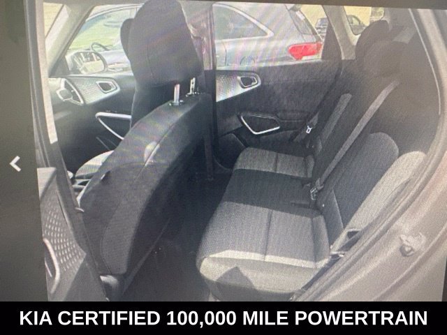 Certified 2025 Kia Soul LX w/ LX Technology Package FWD image 7