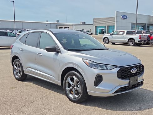 Used 2024 Ford Escape ST-Line image 1