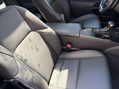 Certified 2025 Lexus ES 300h w/ Premium Package FWD image 38