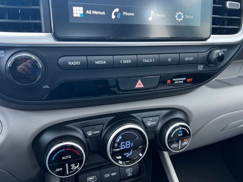 Certified 2024 Hyundai Venue SEL FWD image 48