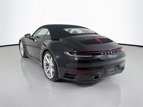 Used 2024 Porsche 911 Carrera S image 3