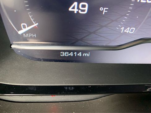 Used 2024 GMC Yukon XL Denali image 17