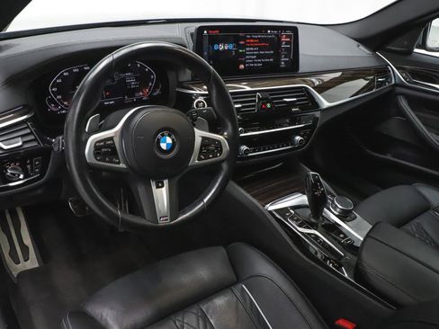 Used 2023 BMW M550i xDrive w/ Parking Assistance Package image 19