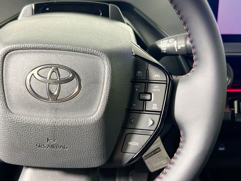New 2026 Toyota Prius Plug-In Hybrid FWD image 19