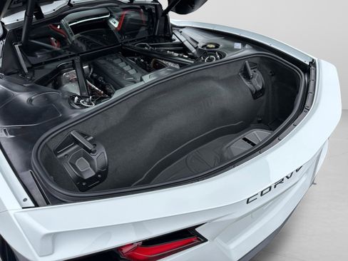 Used 2024 Chevrolet Corvette Stingray Coupe RWD image 13