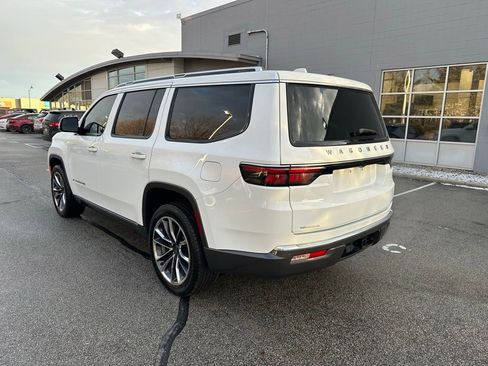 Used 2022 Jeep Wagoneer Series III w/ Premium Group I image 5