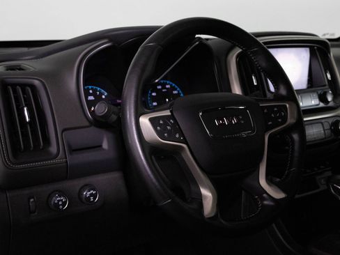 Certified 2022 GMC Canyon Denali image 30