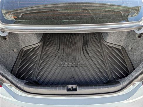 Used 2022 Honda Accord Sport image 6