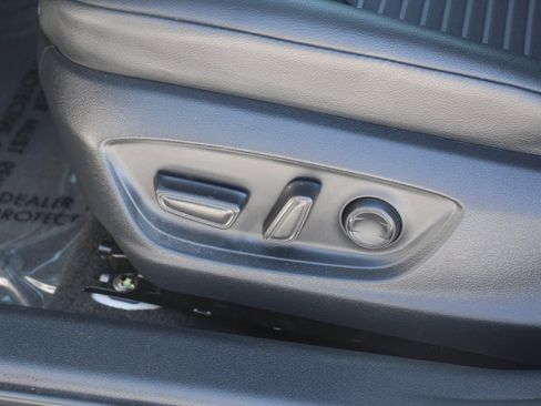 Certified 2023 Toyota Camry SE w/ Convenience Package image 12