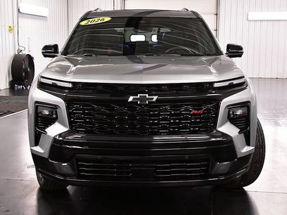 Used 2025 Chevrolet Traverse RS