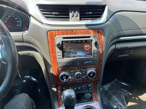 Used 2014 Chevrolet Traverse LT FWD image 18