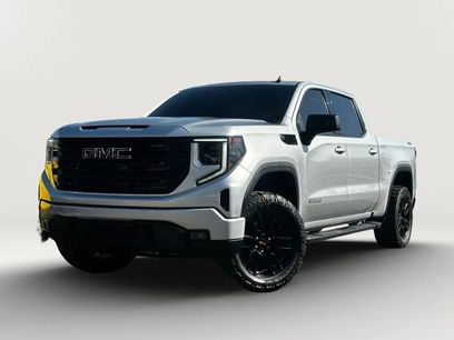Used 2022 GMC Sierra 1500 Elevation w/ LPO, Elevation Black Package