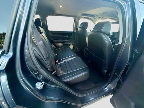 Used 2024 Honda CR-V EX-L image 28