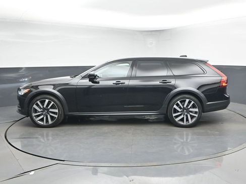 Used 2021 Volvo V90 T6 Cross Country w/ Advanced Package image 6