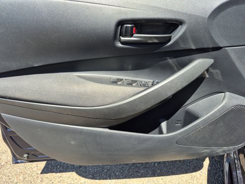 Used 2024 Toyota Corolla LE FWD image 14