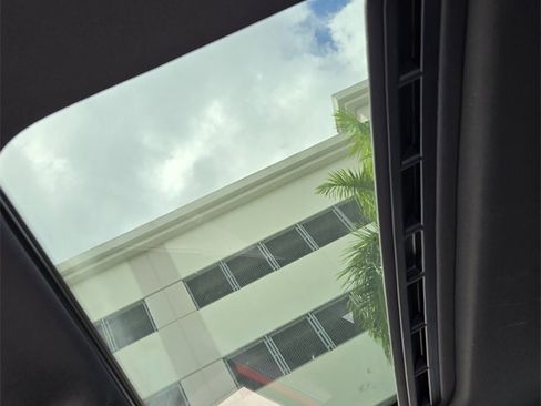 Used 2022 Volkswagen Passat 2.0T R-Line image 21