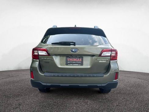 Used 2017 Subaru Outback 2.5i Premium AWD/4WD image 6