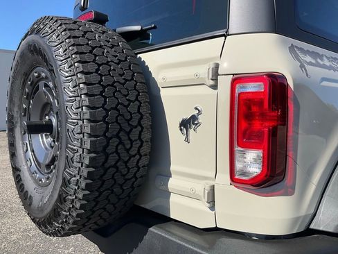 New 2025 Ford Bronco 2-Door w/ Sasquatch Package image 26