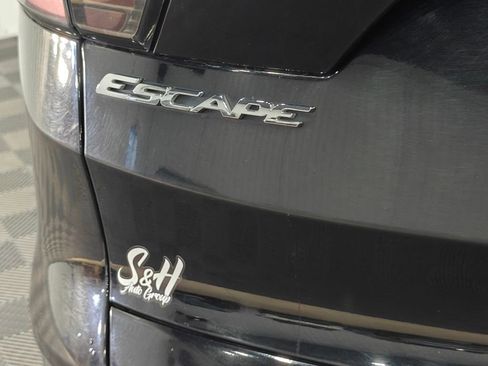 Used 2017 Ford Escape Titanium AWD/4WD image 50