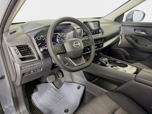 New 2026 Nissan Rogue SV FWD image 9