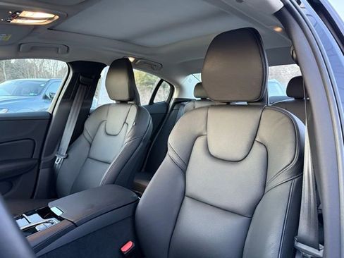 Certified 2024 Volvo S60 T8 Plus image 18