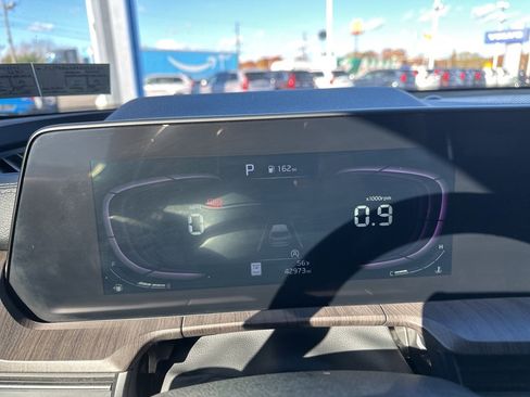 Used 2024 Kia Telluride EX w/ EX Captain's Chair Package image 22