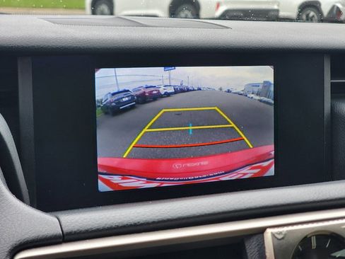 Used 2017 Lexus IS 200t w/ Premium Package image 10