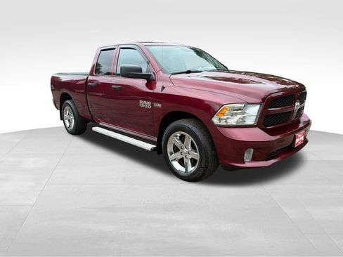 Used 2018 RAM 1500 Express w/ Express Value Package AWD/4WD image 1