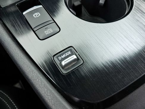Used 2022 Nissan Rogue SV FWD image 7