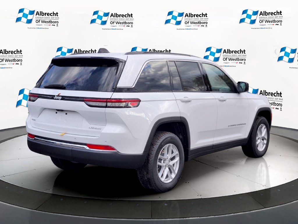 New 2026 Jeep Grand Cherokee Laredo X AWD/4WD image 5