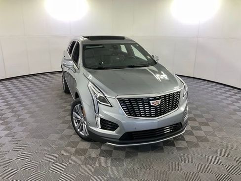 Used 2025 Cadillac XT5 Premium Luxury w/ Technology Package image 38