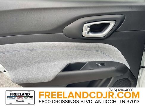 New 2025 Jeep Compass Sport image 18