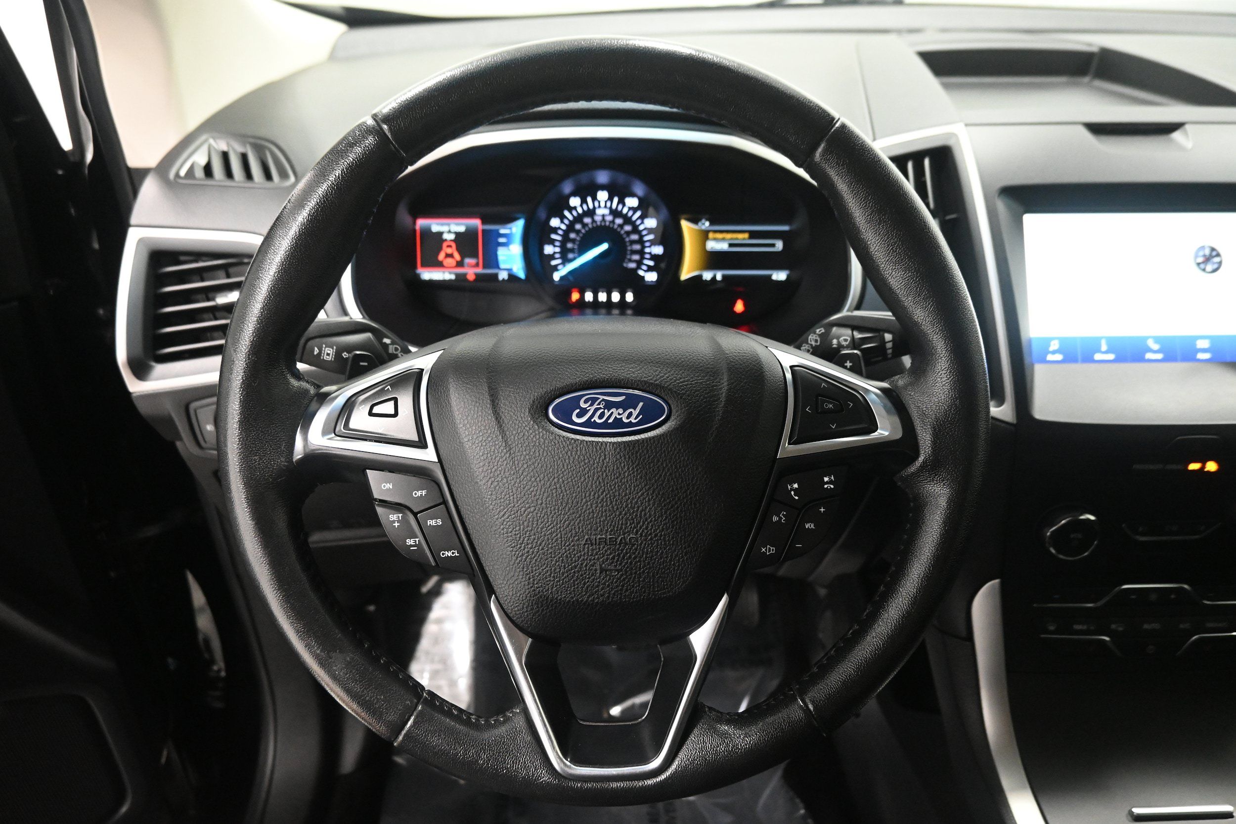 Used 2020 Ford Edge SEL w/ Convenience Package AWD/4WD image 7