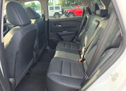 Used 2023 Nissan Rogue SV w/ SV Premium B Package FWD image 9