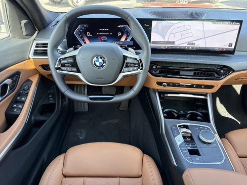 Used 2025 BMW 330i xDrive Sedan AWD/4WD image 12