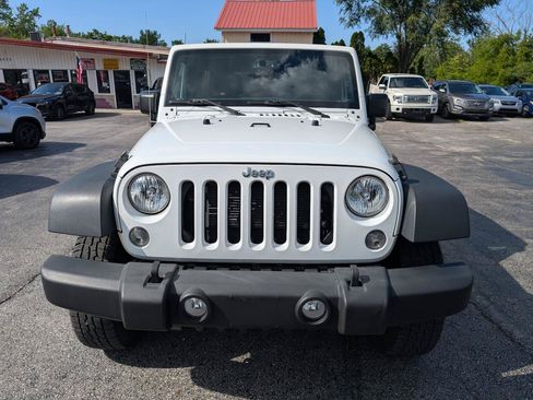 Used 2015 Jeep Wrangler Unlimited Sport w/ Quick Order Package 24S AWD/4WD image 2