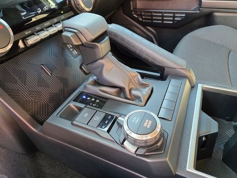 Used 2025 Toyota 4Runner SR5 image 27