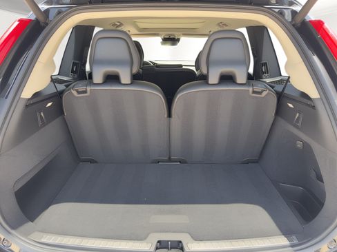 Used 2019 Volvo XC90 T5 Momentum FWD image 13