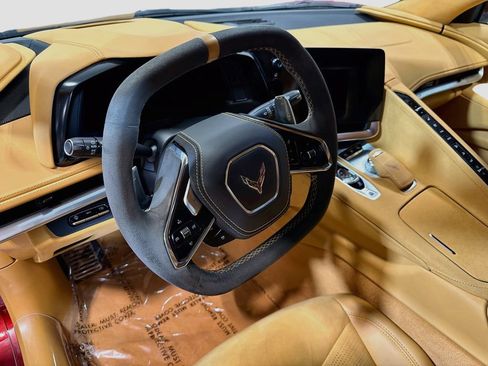 Used 2022 Chevrolet Corvette Stingray Premium Cpe w/ Z51 Performance Package RWD image 11