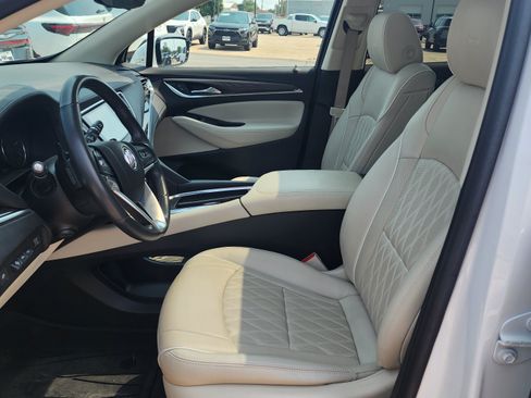 Used 2022 Buick Enclave Avenir w/ Trailering Package, 5000 lbs. AWD/4WD image 8