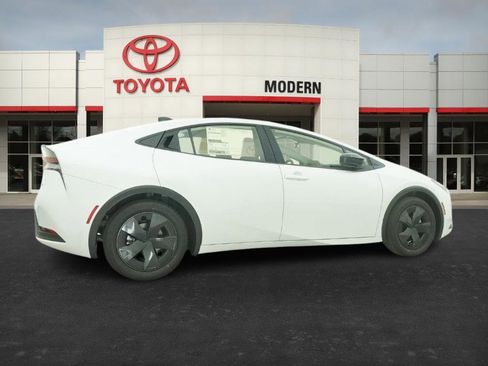 New 2026 Toyota Prius LE image 23