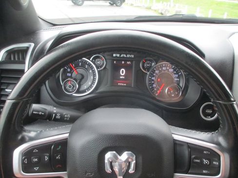 Used 2019 RAM 1500 Big Horn image 29