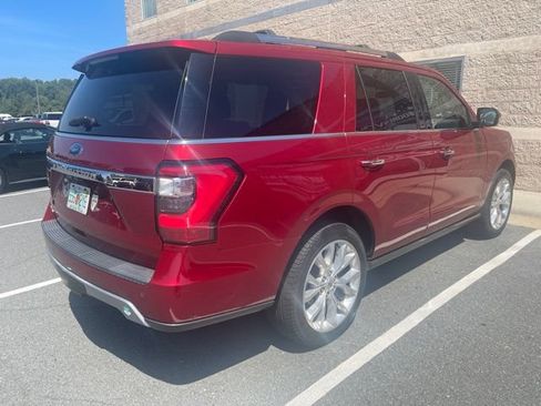 Used 2019 Ford Expedition Limited w/ Equipment Group 302A AWD/4WD image 4