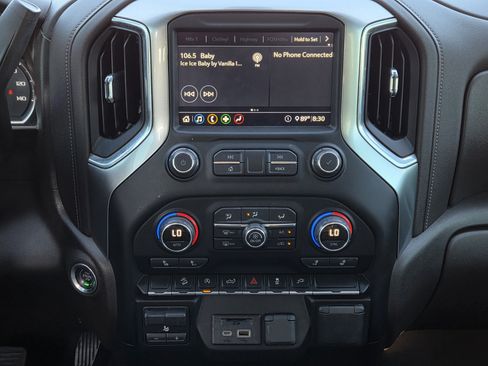 Used 2020 Chevrolet Silverado 1500 LT w/ Texas Edition AWD/4WD image 28