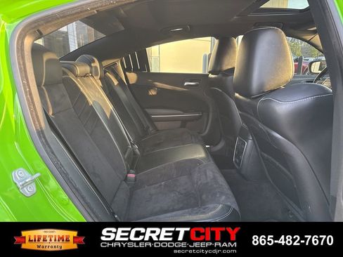 Used 2017 Dodge Charger SRT w/ Harman/Kardon Audio Group image 15