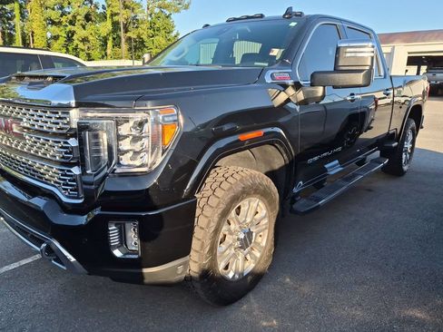 Used 2023 GMC Sierra 2500 Denali AWD/4WD image 2