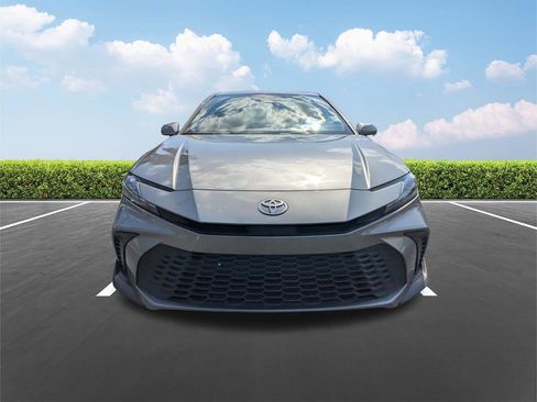 Certified 2025 Toyota Camry SE FWD image 11